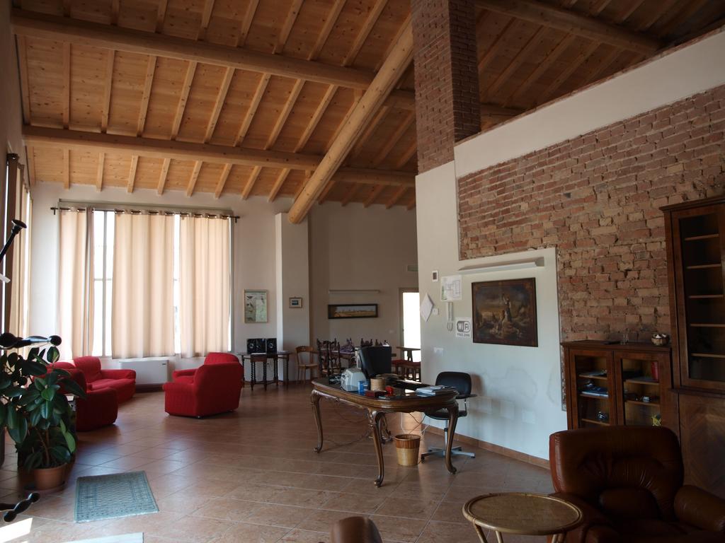 La Cascina Del Sole Vandrehjem Rivarolo del Re ed Uniti Eksteriør billede