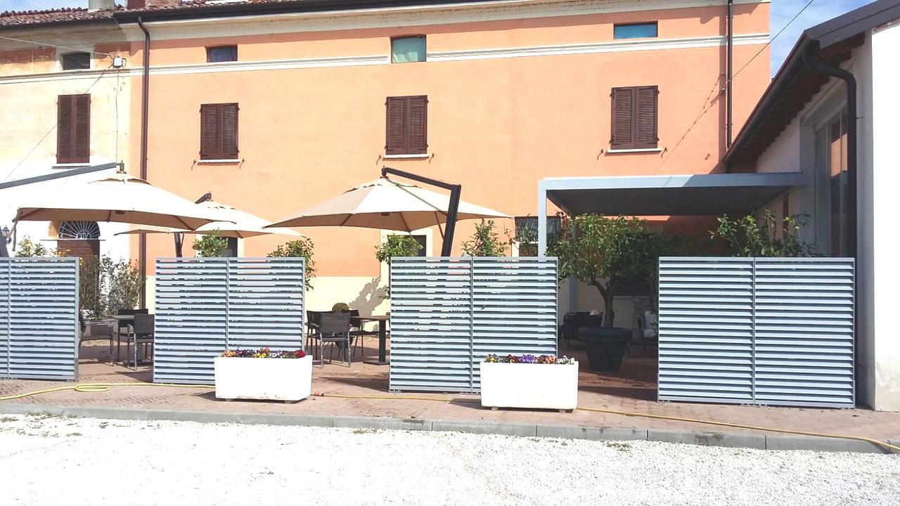 La Cascina Del Sole Vandrehjem Rivarolo del Re ed Uniti Eksteriør billede
